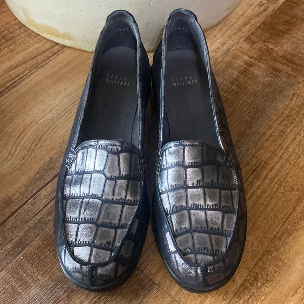 Stuart Weitzman Metallic Black Croc-Embossed Loafers